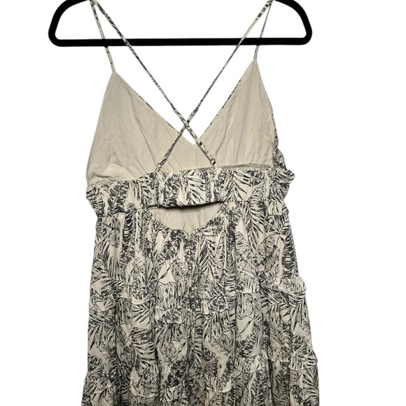 By Together Botanical Tiered Mini Dress Criss Cross Back Adjustable Straps SZ L - Picture 2 of 6